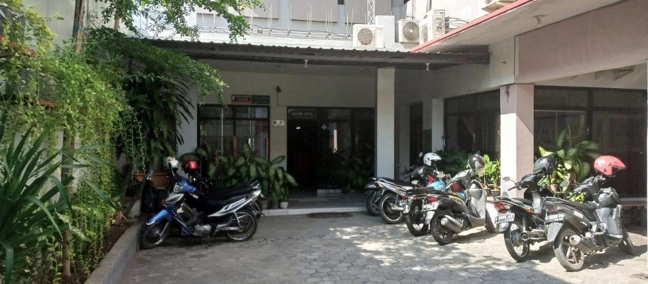 Hotel Maya Tegal  Exterior foto